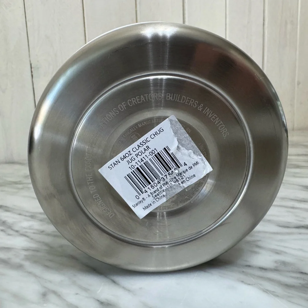 Stanley, Fast Flow 64 oz Jug, Polar - Picture 5 of 5